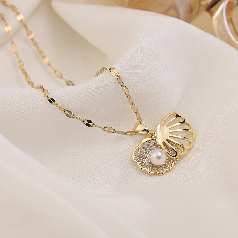 Seashell Pearl Pendant Necklace